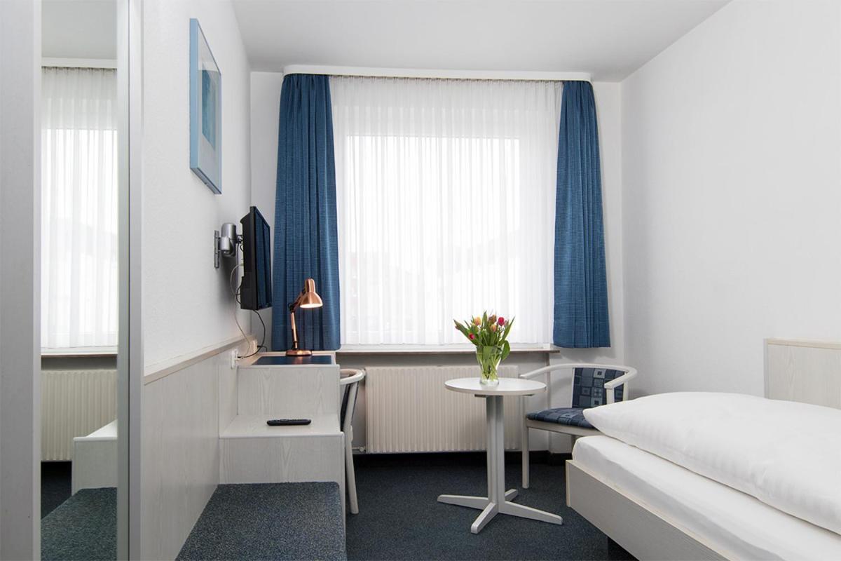 Hotel Rennschuh Gottingen Bagian luar foto