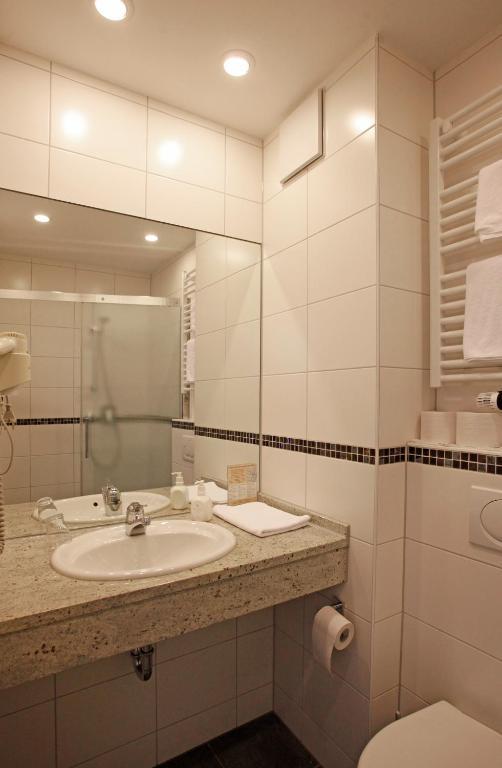 Hotel Rennschuh Gottingen Ruang foto